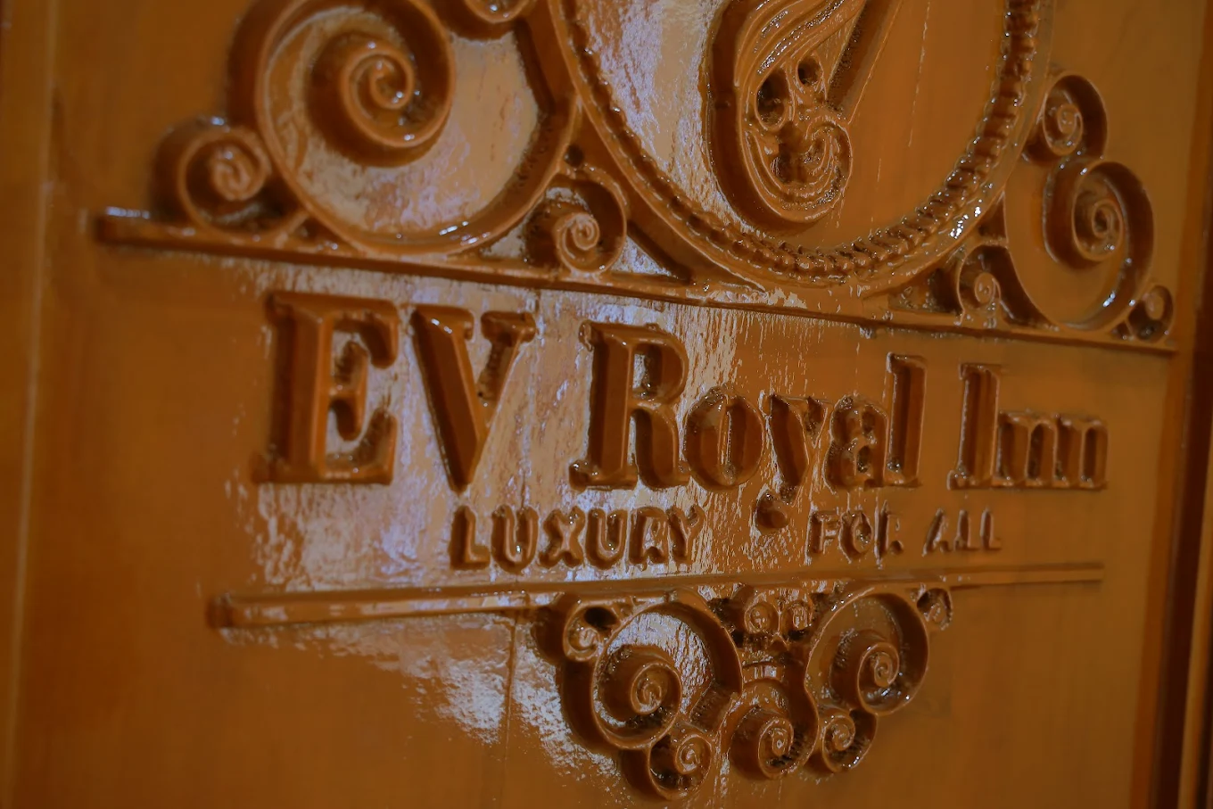 EV Royal inn