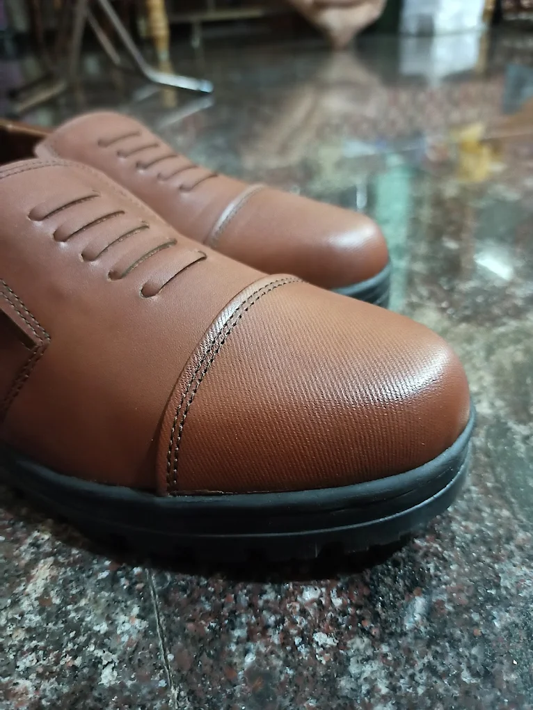 Ambur Online Leathers in Ambur  - Ambur Ads